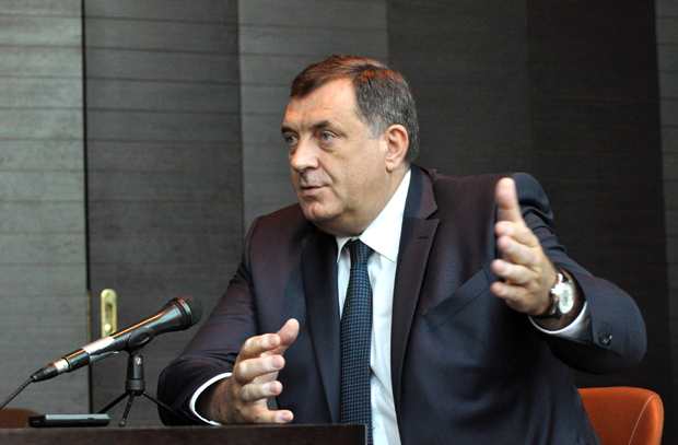 Додик: Српски народ у РС има привремену границу према Србији; Изетбеговић може само да се заноси